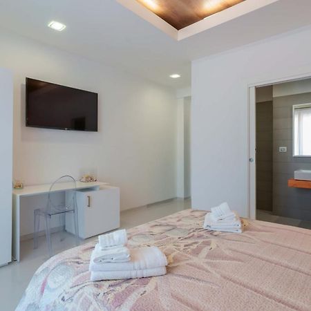 Lumiere Rooms - Eja Sardinia 칼리아리 외부 사진