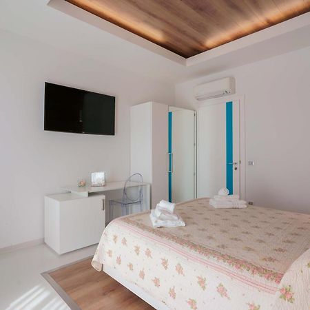 Lumiere Rooms - Eja Sardinia 칼리아리 외부 사진