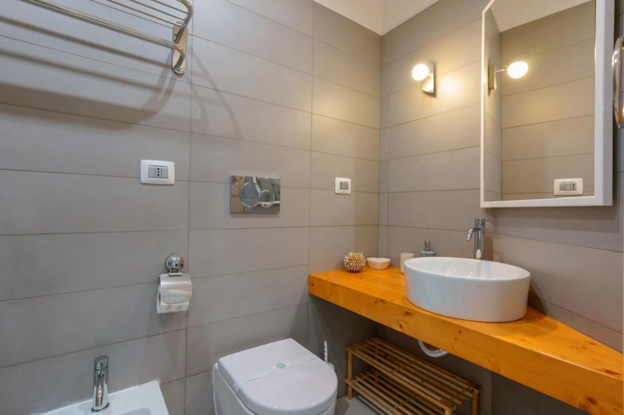 Lumiere Rooms - Eja Sardinia 칼리아리 외부 사진