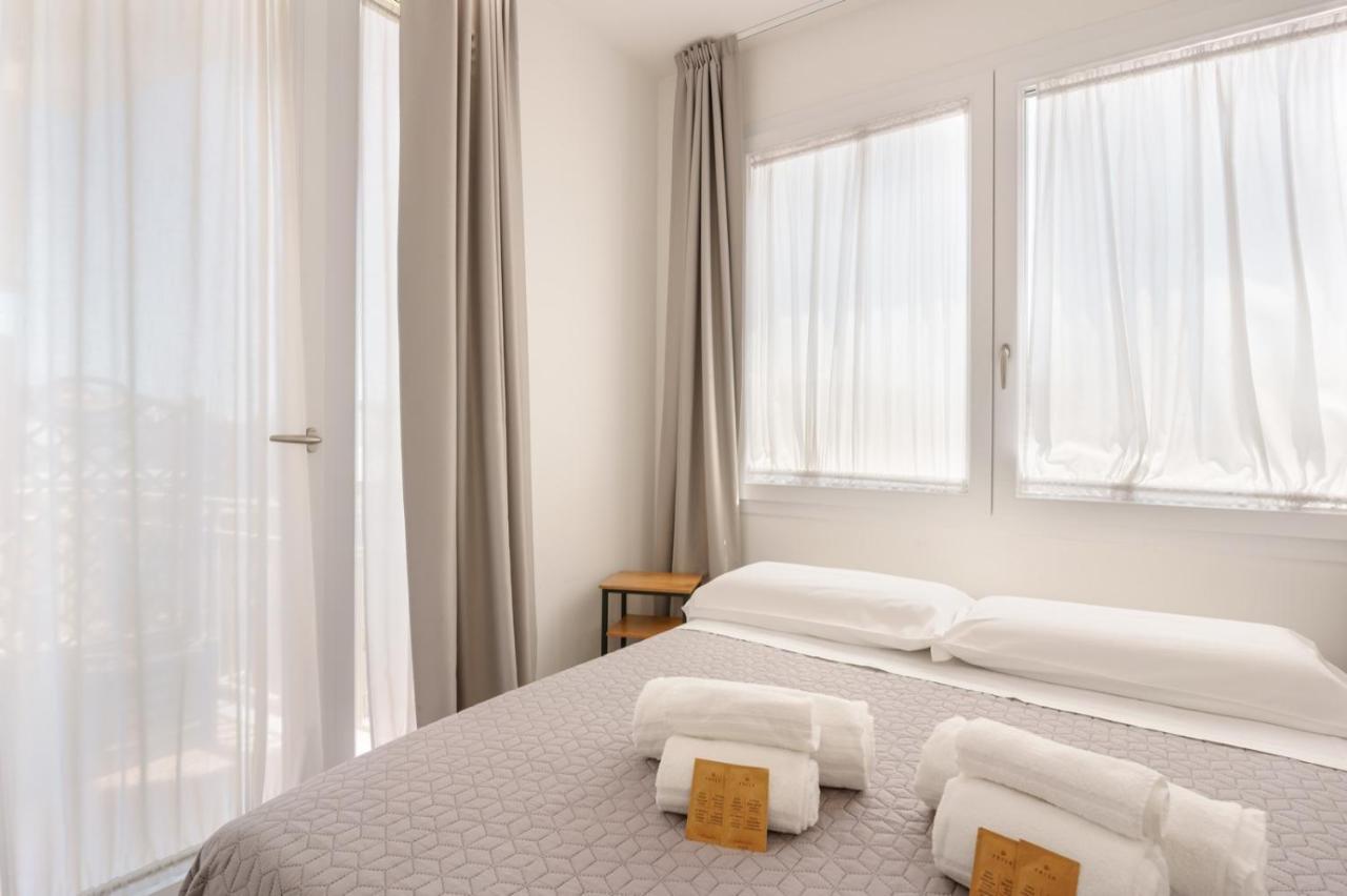 Lumiere Rooms - Eja Sardinia 칼리아리 외부 사진