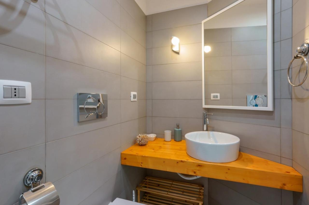 Lumiere Rooms - Eja Sardinia 칼리아리 외부 사진