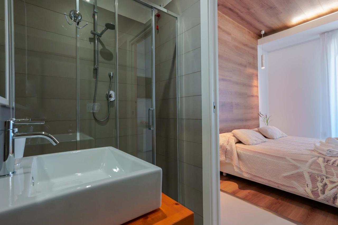 Lumiere Rooms - Eja Sardinia 칼리아리 외부 사진