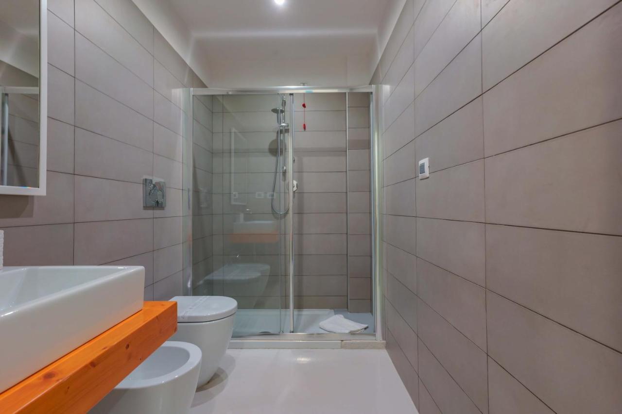 Lumiere Rooms - Eja Sardinia 칼리아리 외부 사진