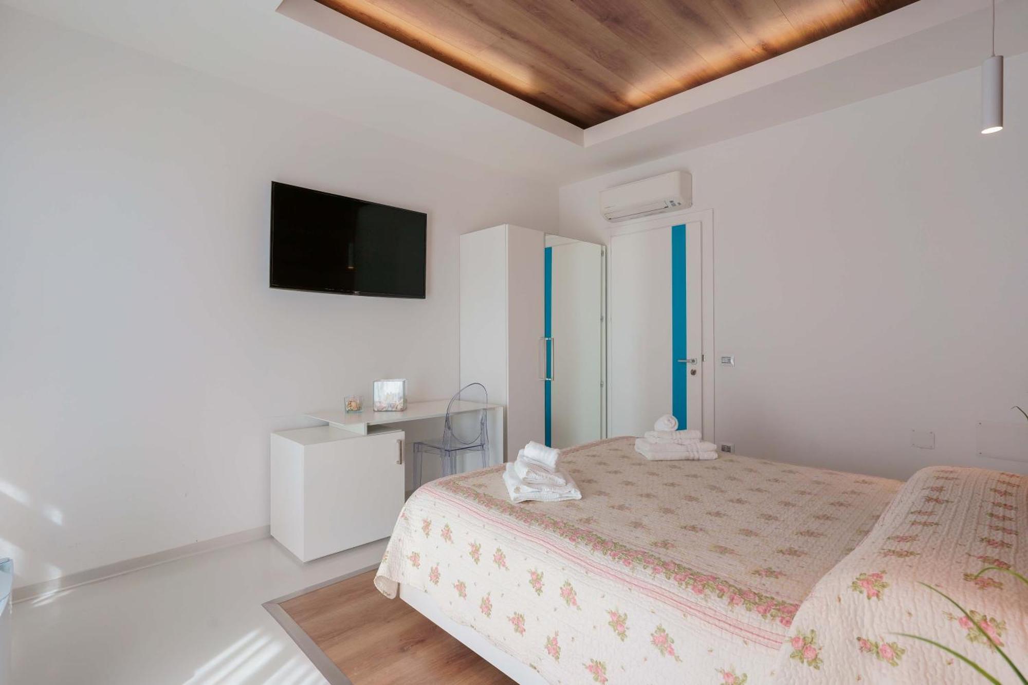 Lumiere Rooms - Eja Sardinia 칼리아리 외부 사진
